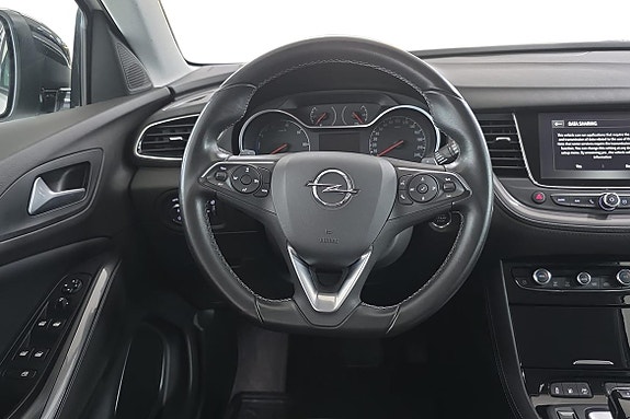 Opel Grandland 3 of 5
