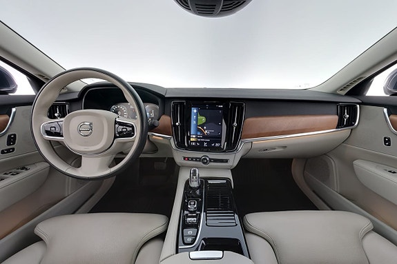 Volvo S90 14 of 30