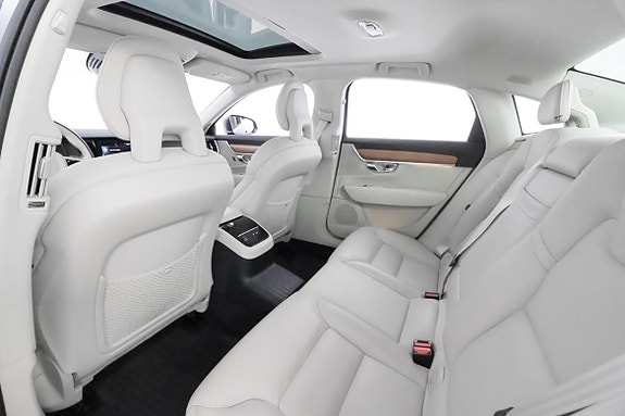 Volvo S90 20 of 30