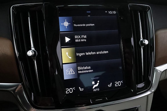 Volvo S90 28 of 30