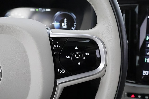 Volvo S90 18 of 30