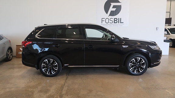 Mitsubishi Outlander 3 of 5