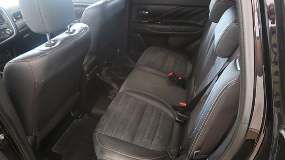 Mitsubishi Outlander 18 of 19