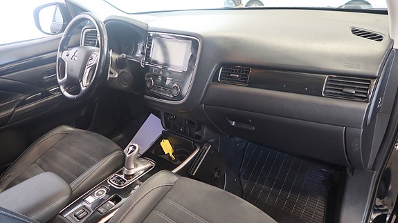 Mitsubishi Outlander 10 of 19