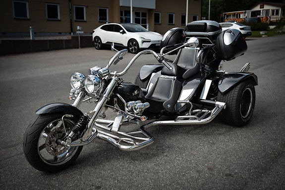 -- Boom Low Rider Trike 2 of 12