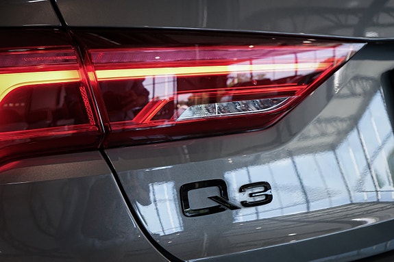 Audi Q3 14 of 30