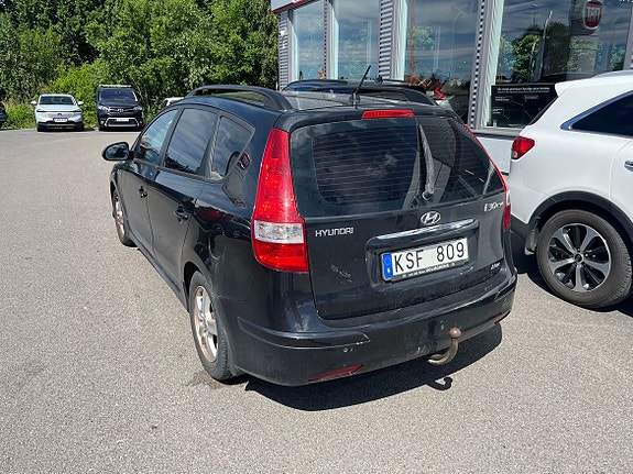 Hyundai i30 4 of 5