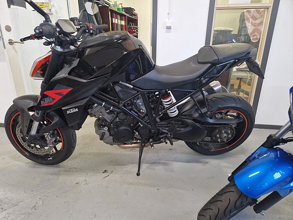 KTM 1290 Super Duke R 1.3 V-twin Euro 4 | Black Edition