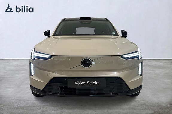 Volvo EX90 6 of 22