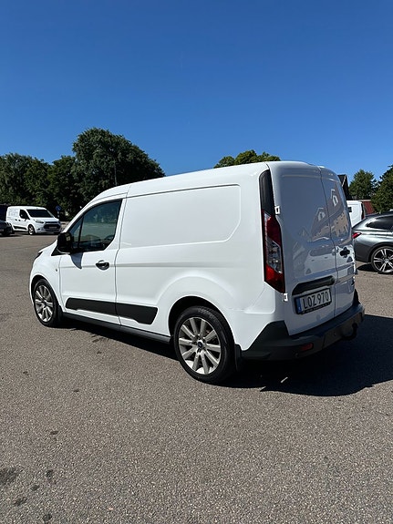 Ford Transit Connect 5 of 5