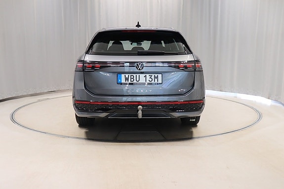 Volkswagen Passat 5 of 5