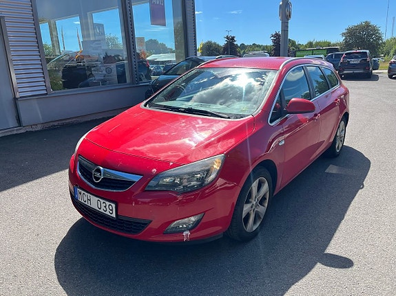 Opel Astra 2 of 5