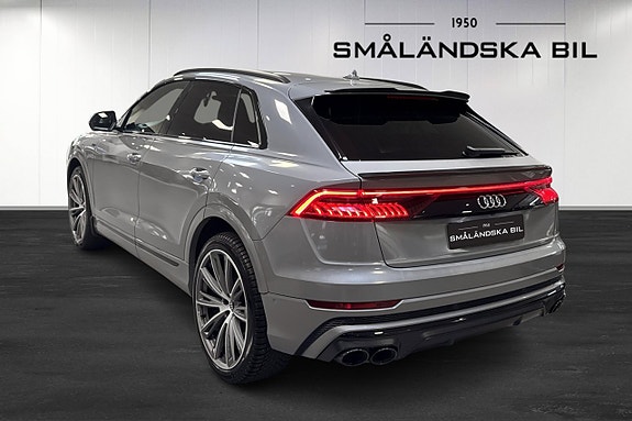 Audi Q8 3 of 5