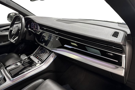 Audi Q8 7 of 19