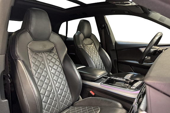 Audi Q8 14 of 19