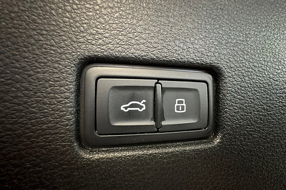 Audi Q8 18 of 19