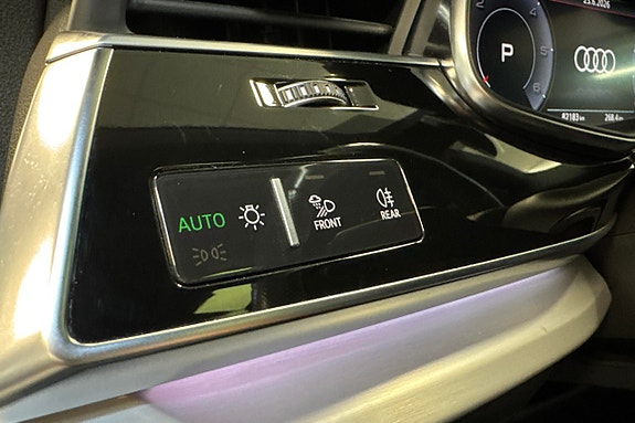 Audi Q8 11 of 19
