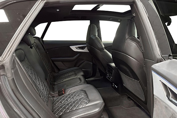 Audi Q8 15 of 19
