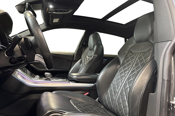 Audi Q8 12 of 19