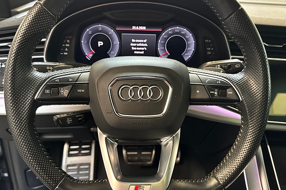 Audi Q8 8 of 19