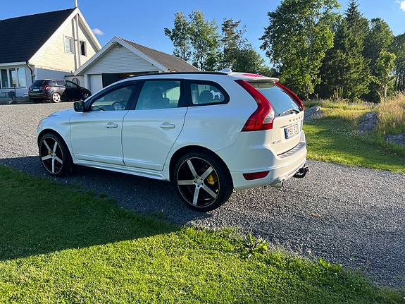 Volvo XC60 5 of 11