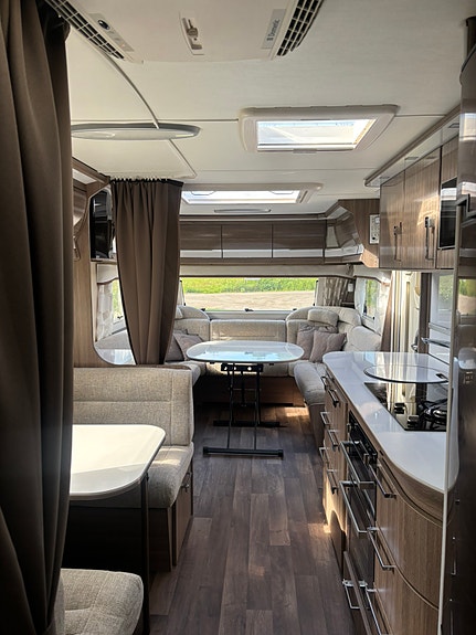KABE Imperial Hacienda 880 GLE 2 of 10