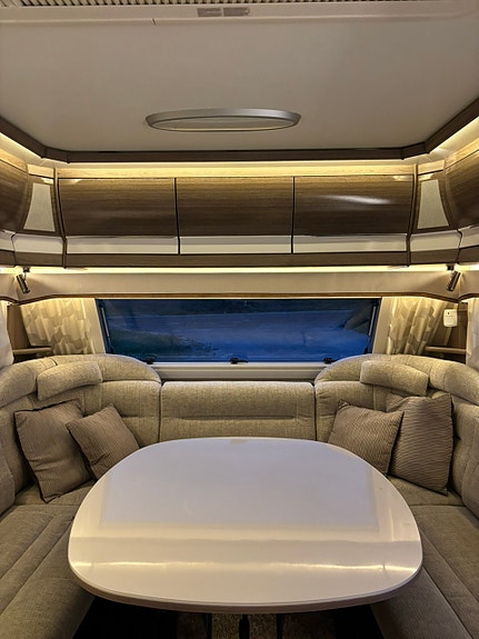 KABE Imperial Hacienda 880 GLE 7 of 10