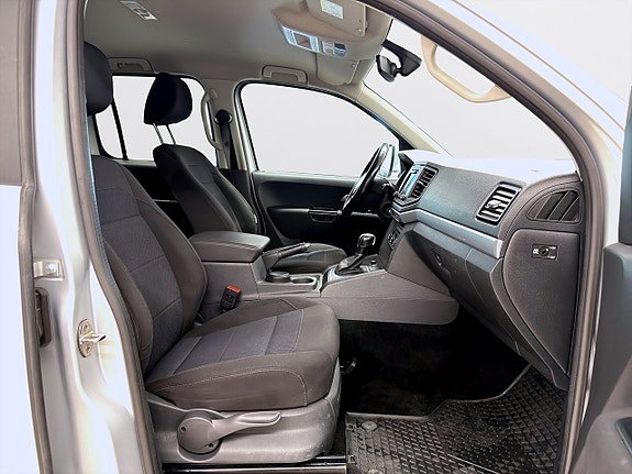 Volkswagen Amarok 13 of 18