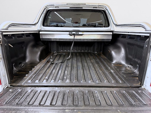 Volkswagen Amarok 9 of 18