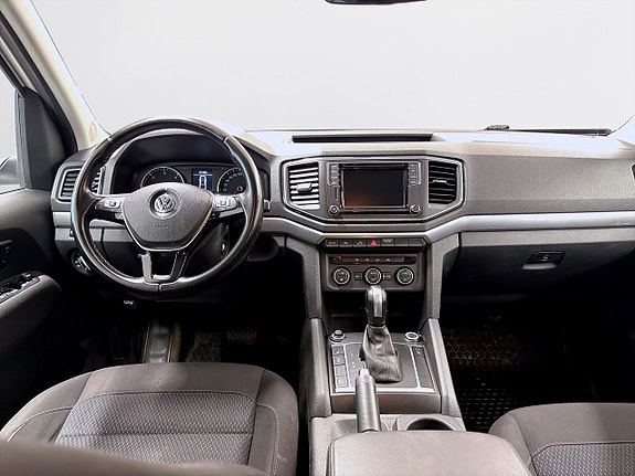 Volkswagen Amarok 12 of 18