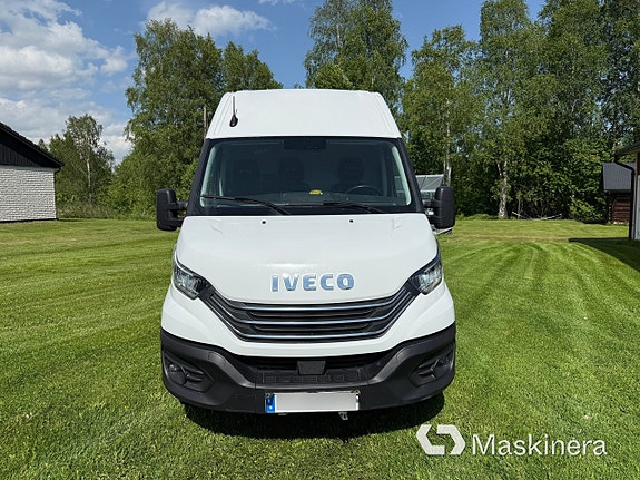 Skåpbil Iveco Daily 50C18 2 of 27