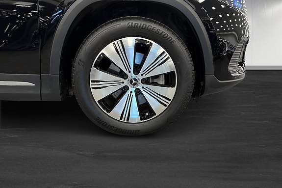 Mercedes-Benz EQA250 12 of 28