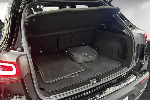 Mercedes-Benz EQA250 25 of 28