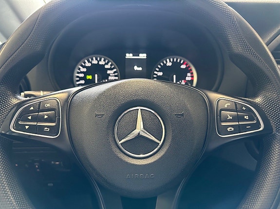 Mercedes-Benz Vito 111 13 of 17