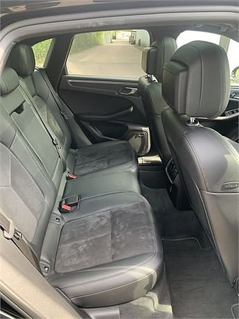 Porsche Macan 5 of 5