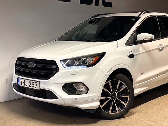Ford Kuga 3 of 5