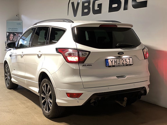 Ford Kuga 5 of 5