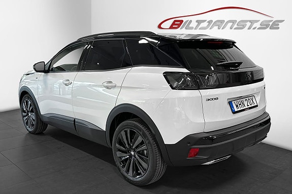 Peugeot 3008 3 of 5