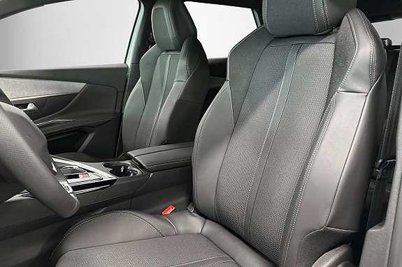 Peugeot 3008 4 of 5