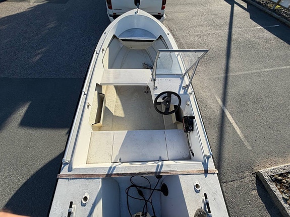 Styrpulpet Båt Ryds 435 med 9.9Hk Mariner/Inkl Trailer 3 of 4