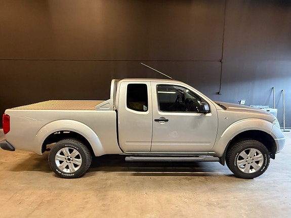 Nissan D40 Navara double cab 5 of 5