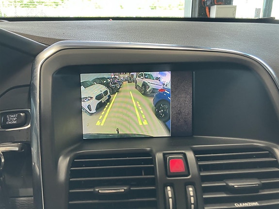 Volvo XC60 13 of 14
