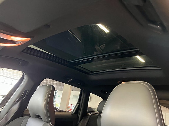 Volvo XC60 11 of 14