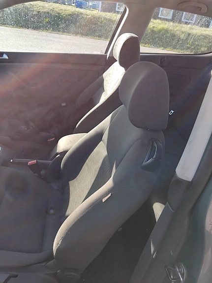 Volkswagen Golf V 4 of 5