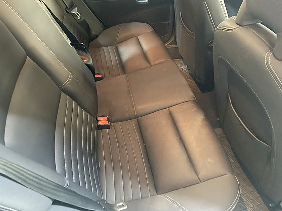 Volvo V50 11 of 13