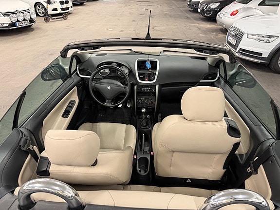 Peugeot 207 8 of 11