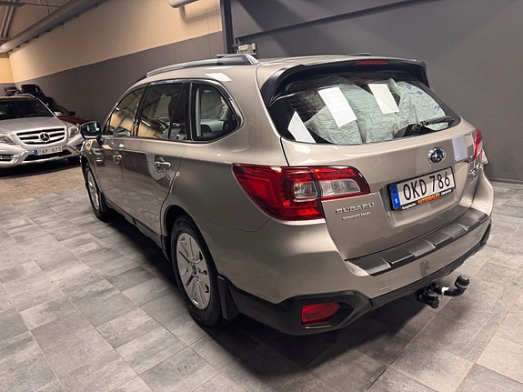 Subaru Outback 4 of 5