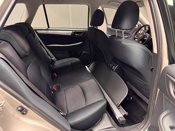 Subaru Outback 7 of 10
