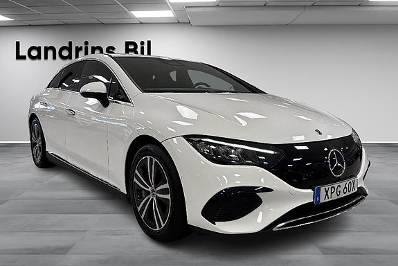 Mercedes-Benz EQE350+ 3 of 5