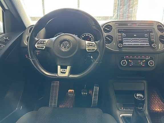 Volkswagen Tiguan 9 of 24